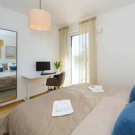 Luxurioeses 2-zimmer-apt Im Scandi-coastal-stil I Toplage I Familienfreundlich I Balkon I Kueche I Netflix I Kostenloser Parkplatz I 65 M2 Eltville am Rhein
