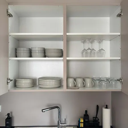 Appartement Luxurioeses 2-zimmer-apt Im Scandi-coastal-stil I Toplage I Familienfreundlich I Balkon I Kueche I Netflix I Kostenloser Parkplatz I 65 M2